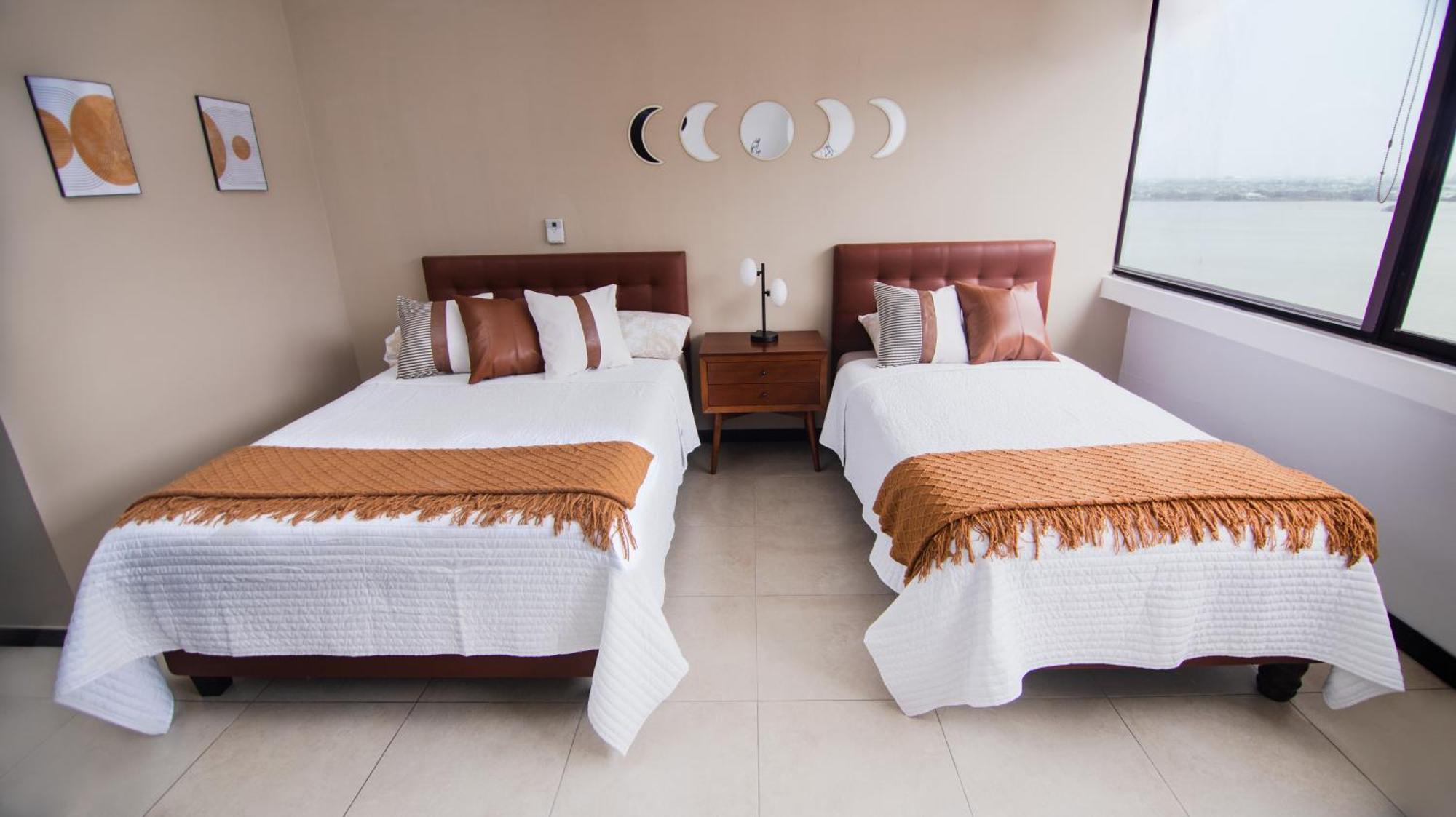 Puerto Santa Ana Luxury Suites Guayaquil Exterior photo